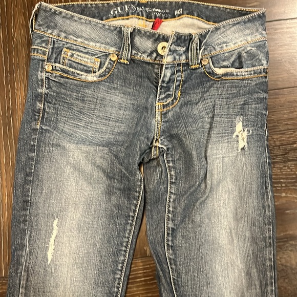 Guess - Picture 2 of 2